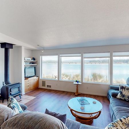 Harbor House Villa Waldport Bagian luar foto